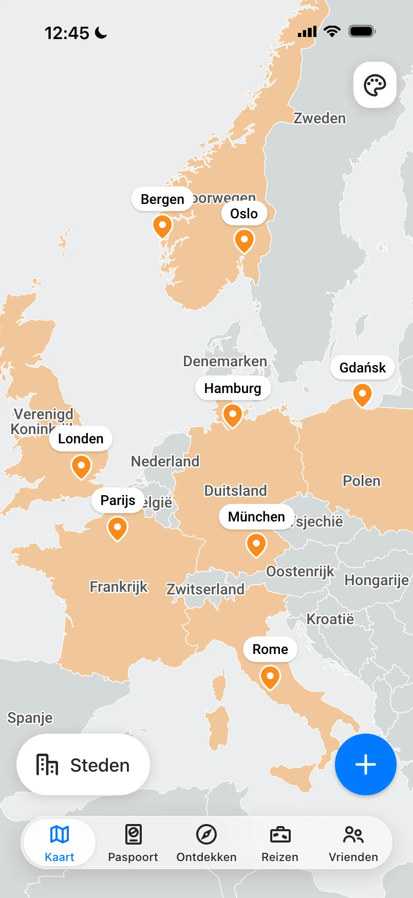 Kaart van Europa in stedenmodus, met bezochte steden gemarkeerd als oranje stippen